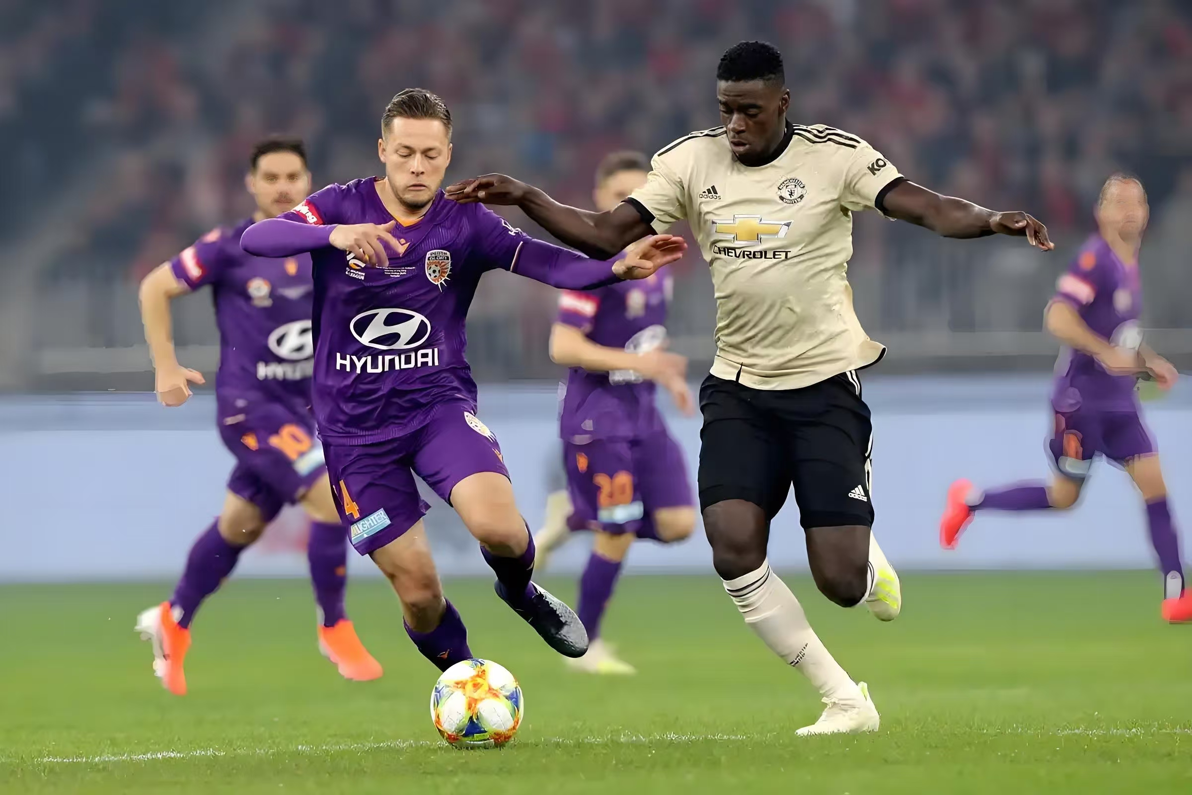 爱游戏官网集结日NBA常规赛焦点战；那不勒斯豪取连胜；话题不断；纪律约束更严格的简单介绍